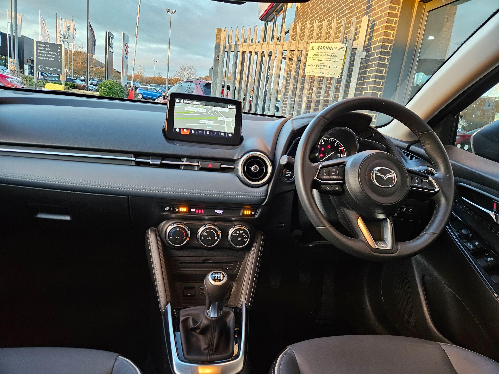 Mazda2 Image 12