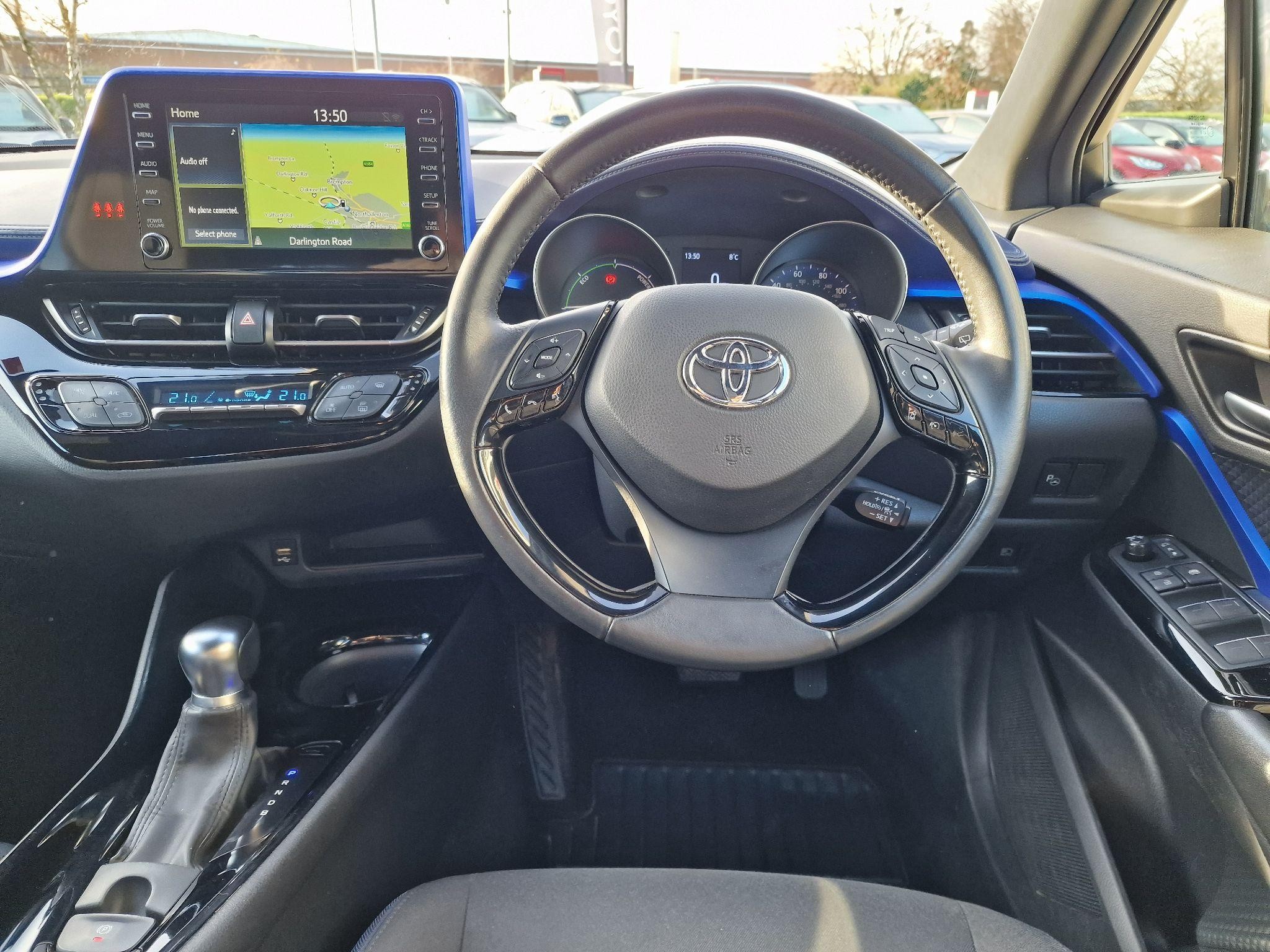 Toyota C-HR Image 8