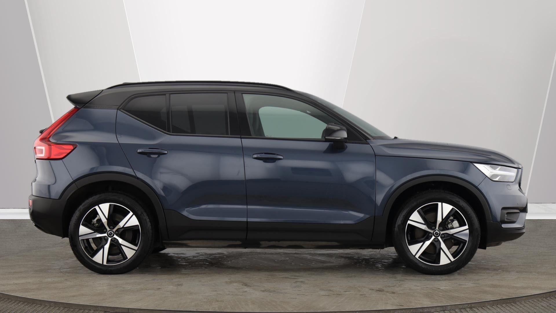 Volvo XC40 Image 2