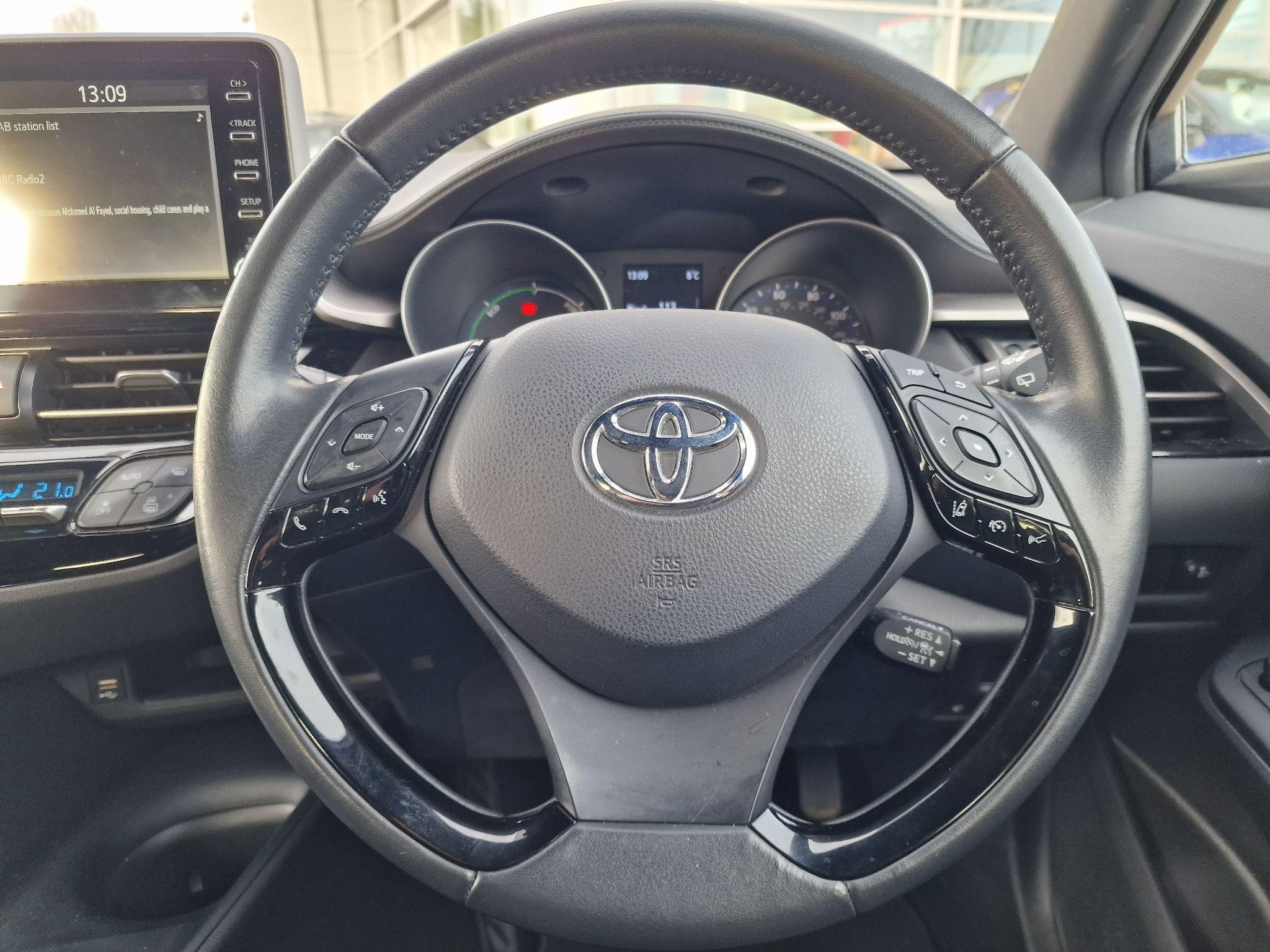 Toyota C-HR Image 10