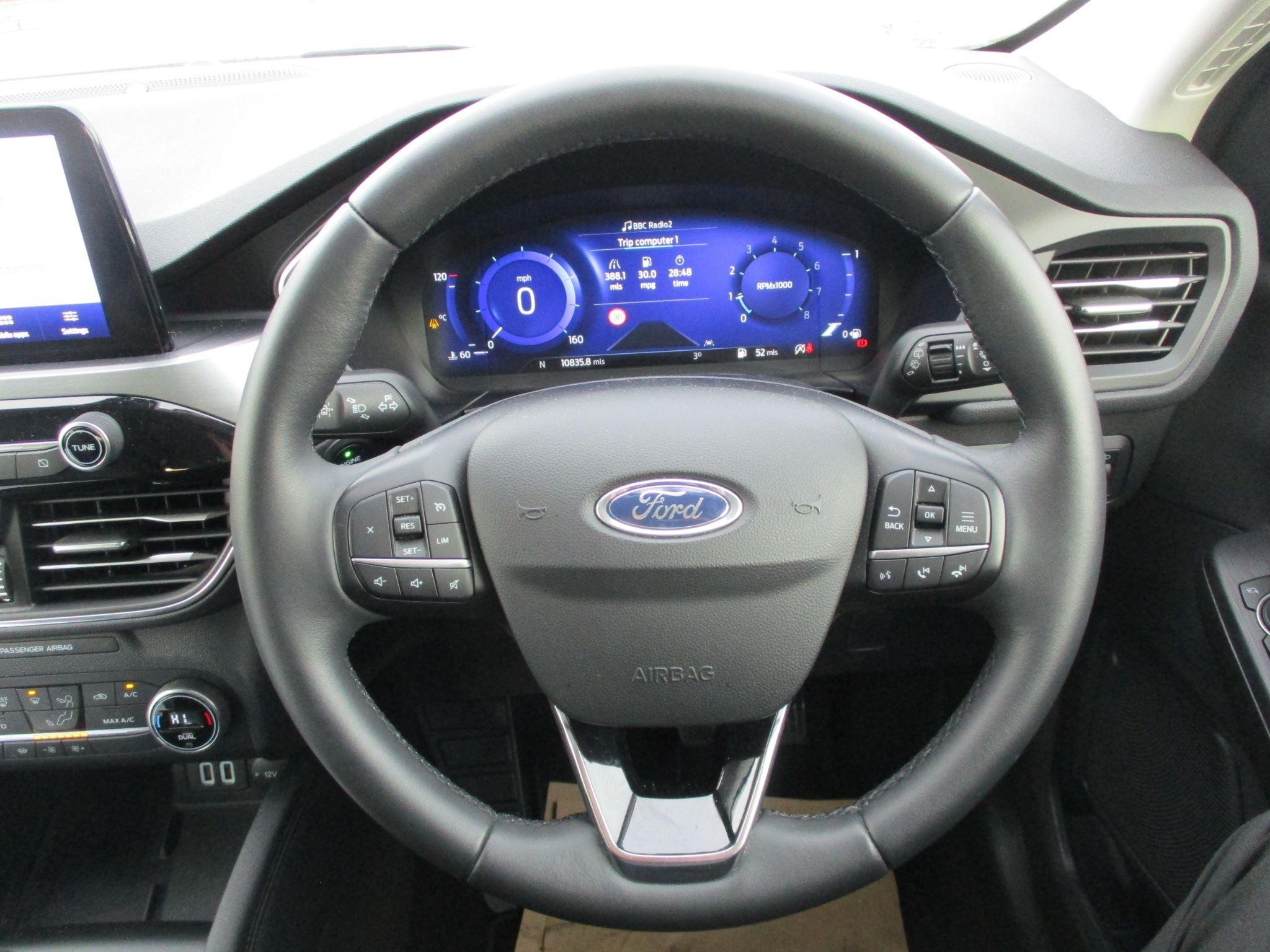 Ford Kuga Image 17