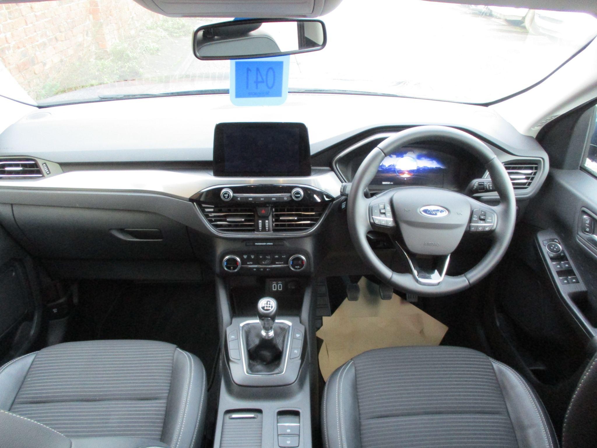 Ford Kuga Image 18