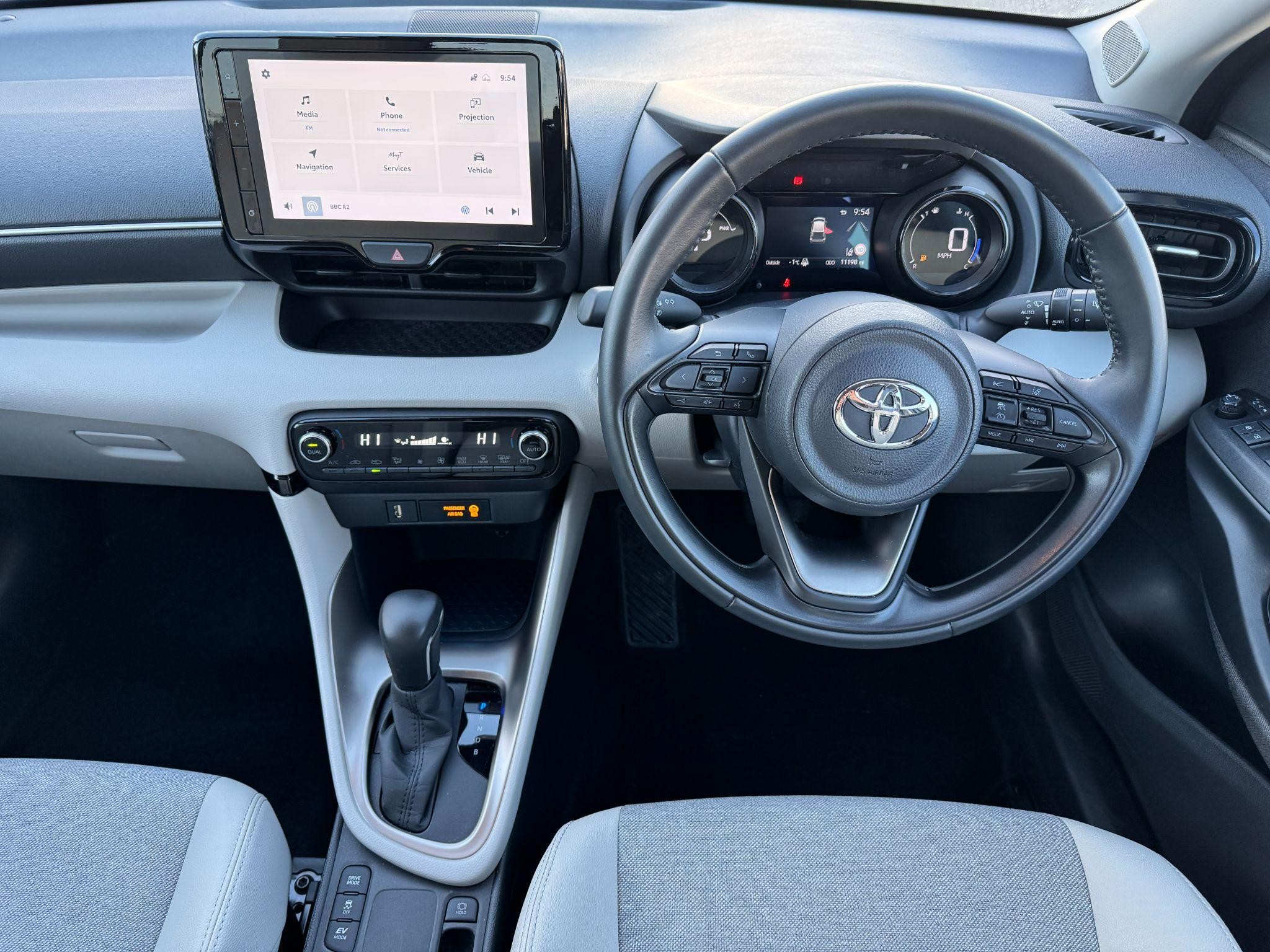 Toyota Yaris Image 17