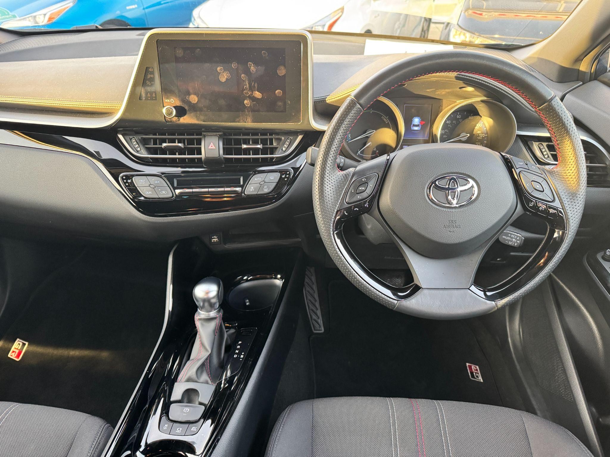 Toyota C-HR Image 17