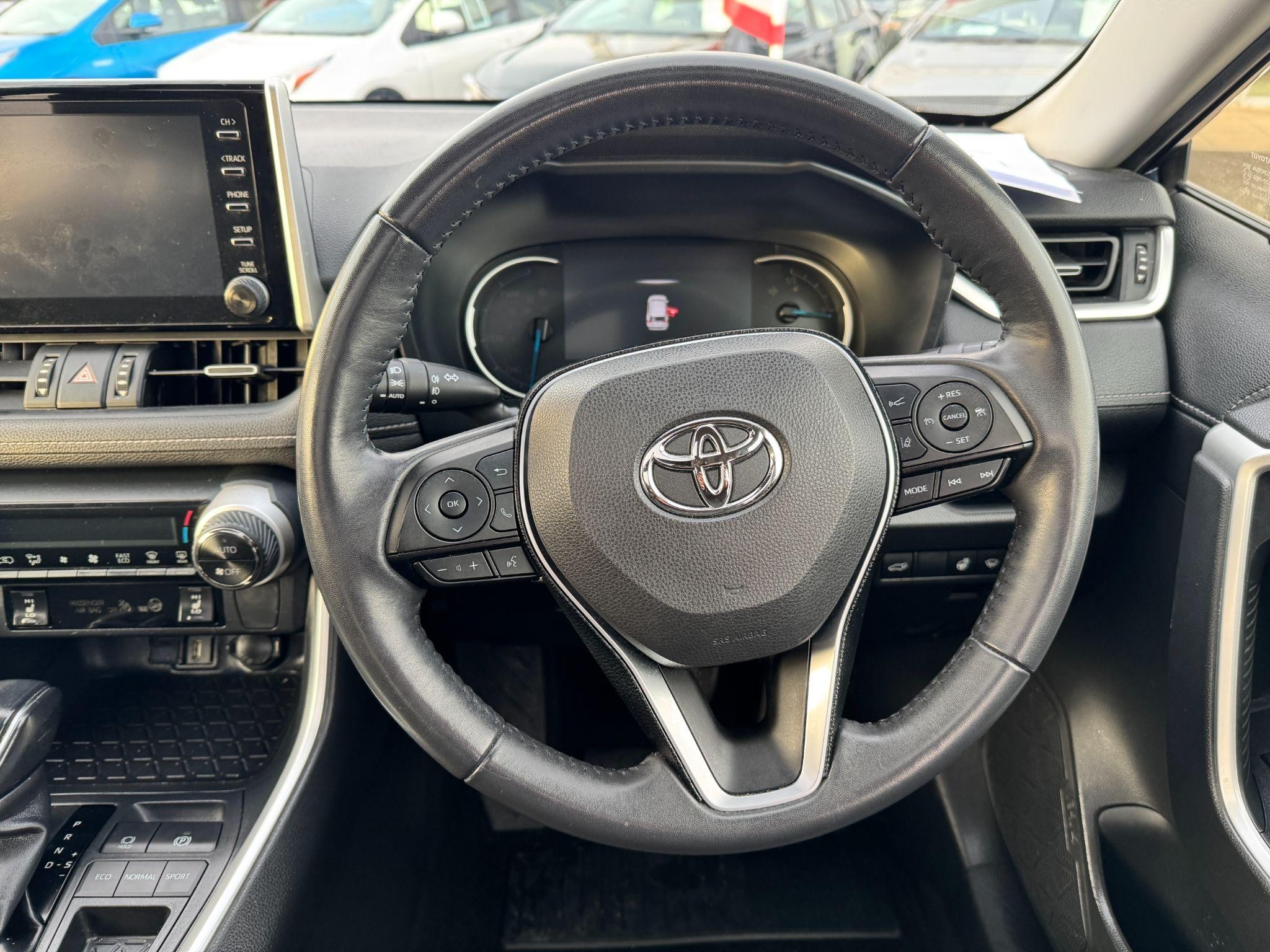 Toyota RAV4 Image 19