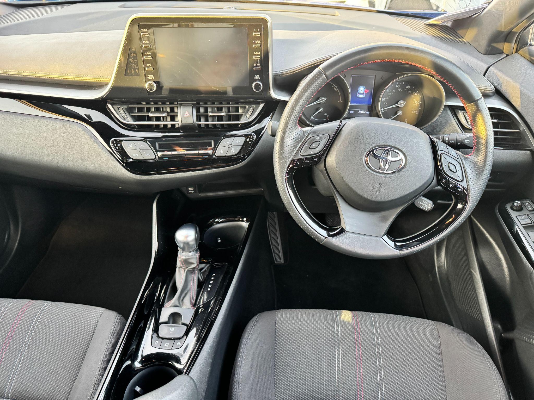 Toyota C-HR Image 17