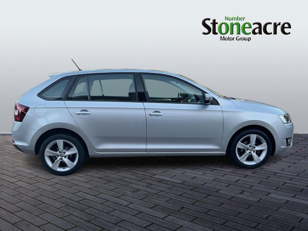 Skoda Rapid Spaceback Image 2