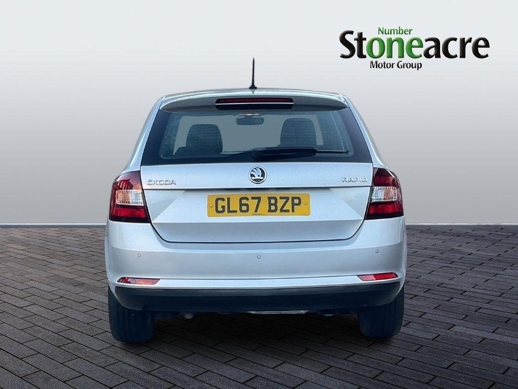 Skoda Rapid Spaceback Image 4