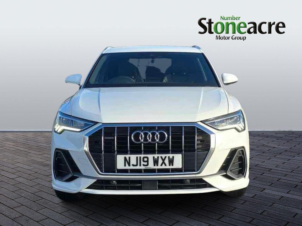 Audi Q3 Image 8