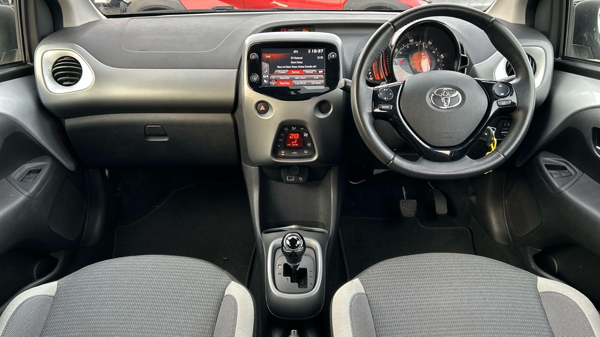 Toyota Aygo Image 11