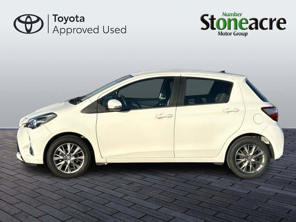 Toyota Yaris Image 8