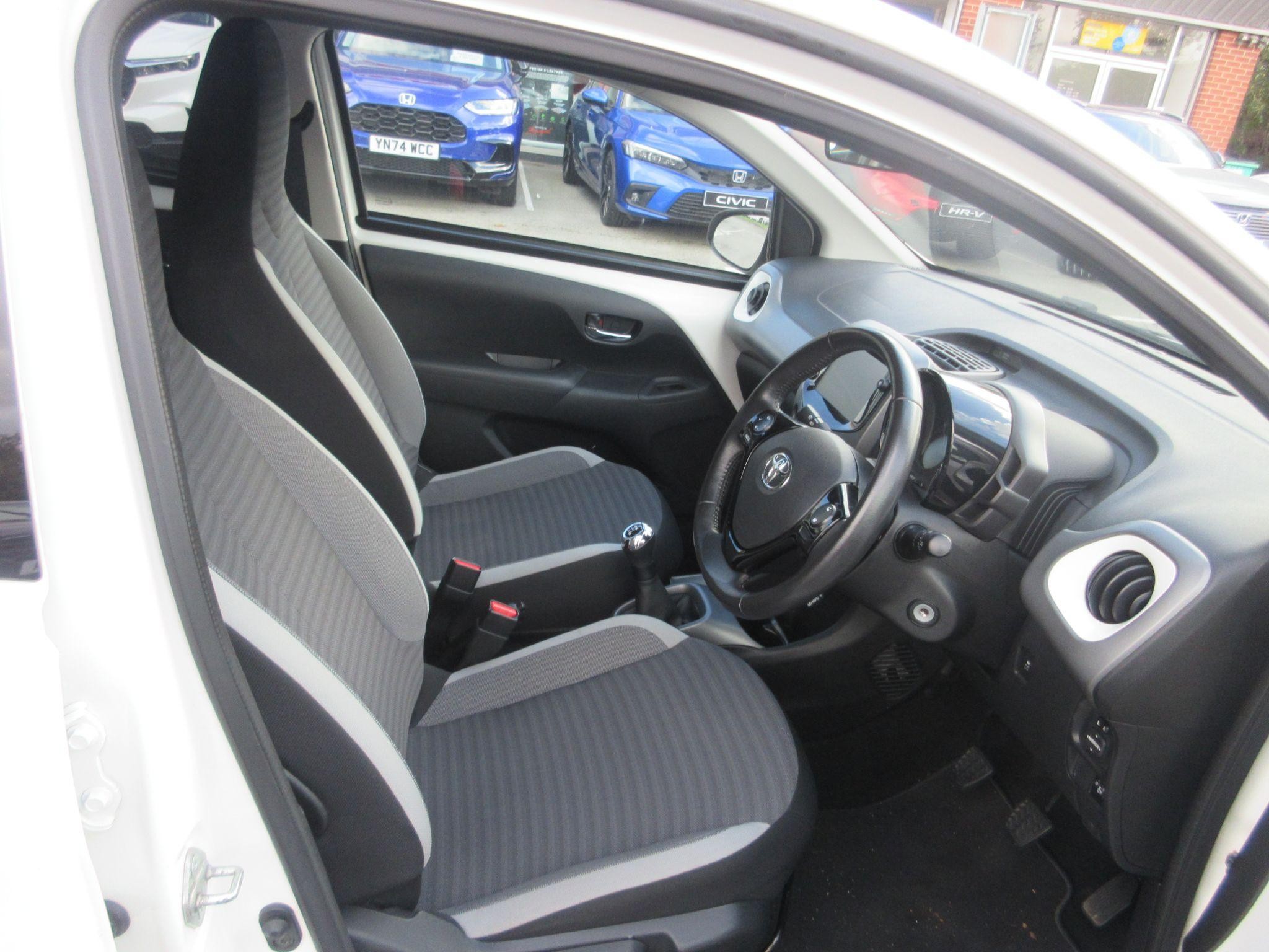 Toyota Aygo Image 11