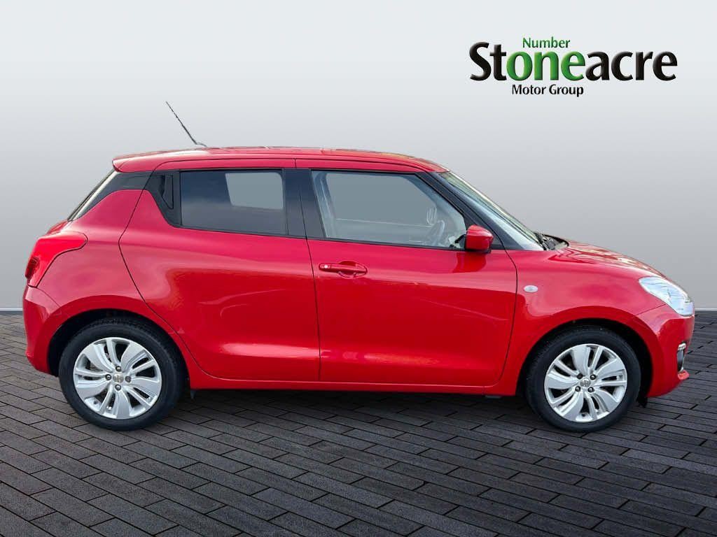 Suzuki Swift Image 2