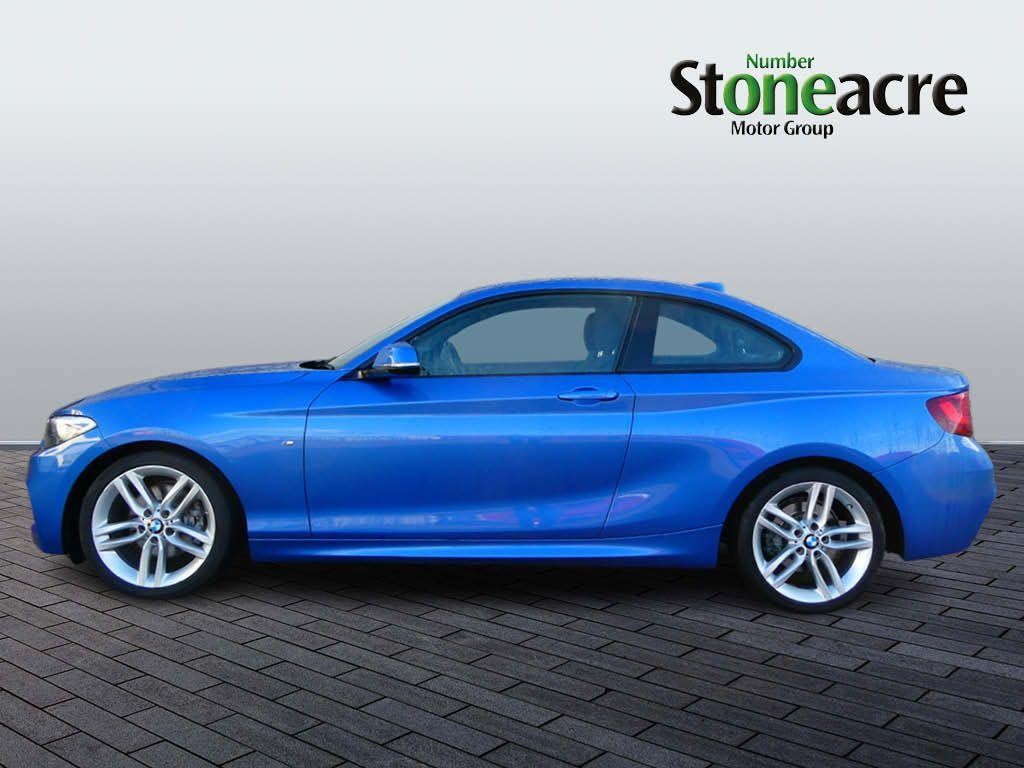 BMW 2 Series Image 6