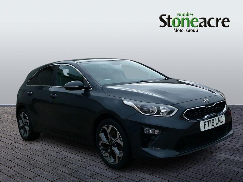 Kia Ceed Image 1