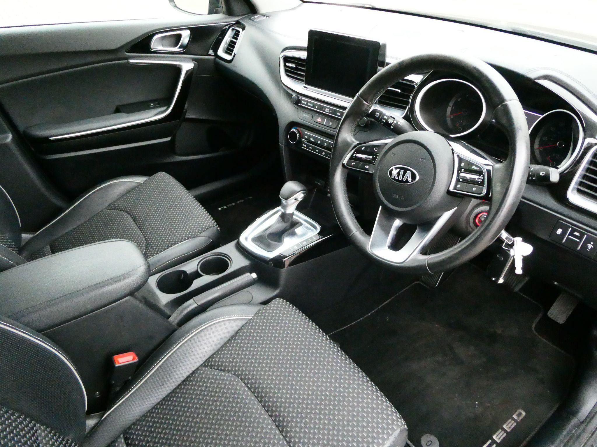 Kia Ceed Image 11