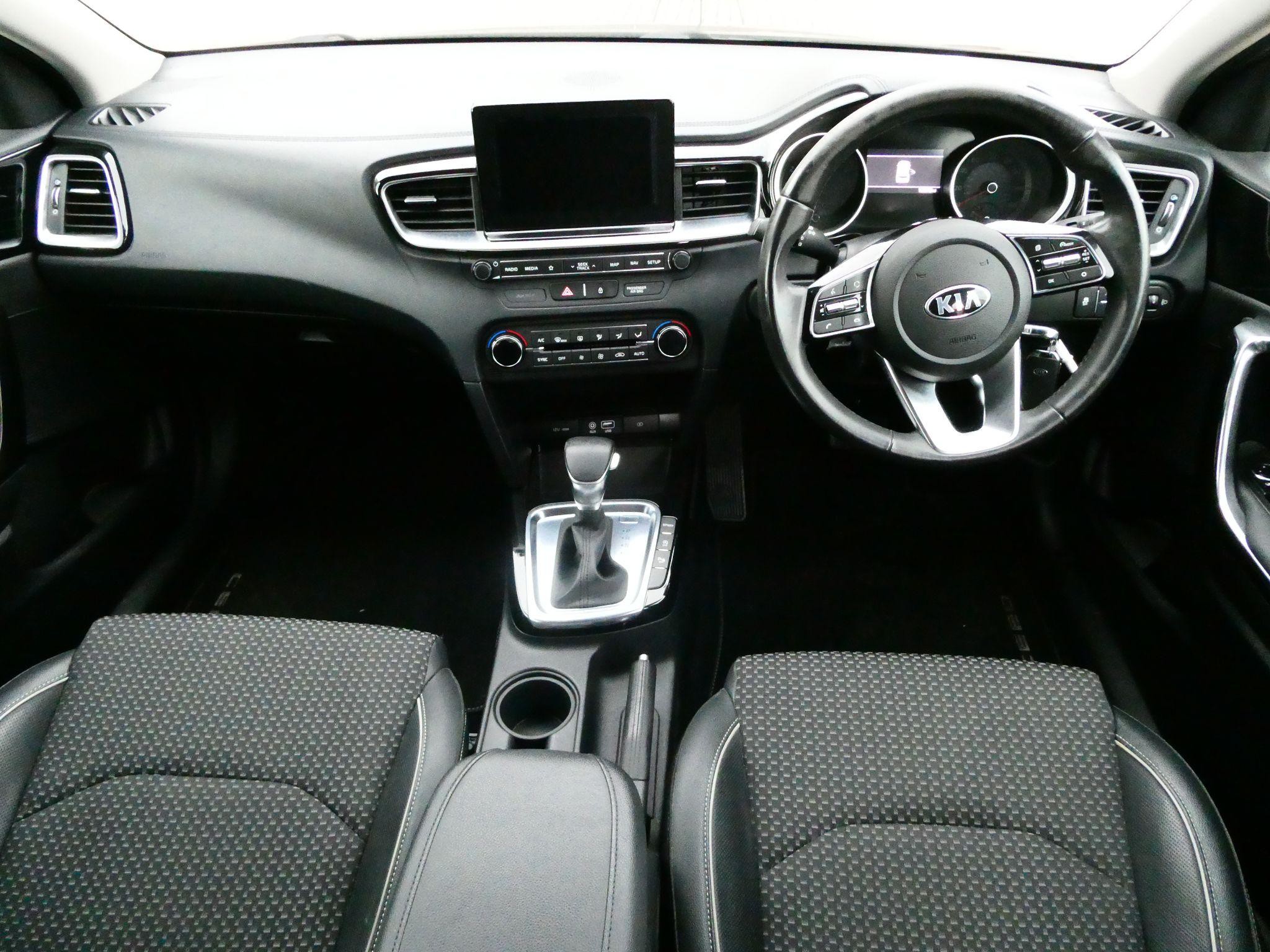 Kia Ceed Image 12