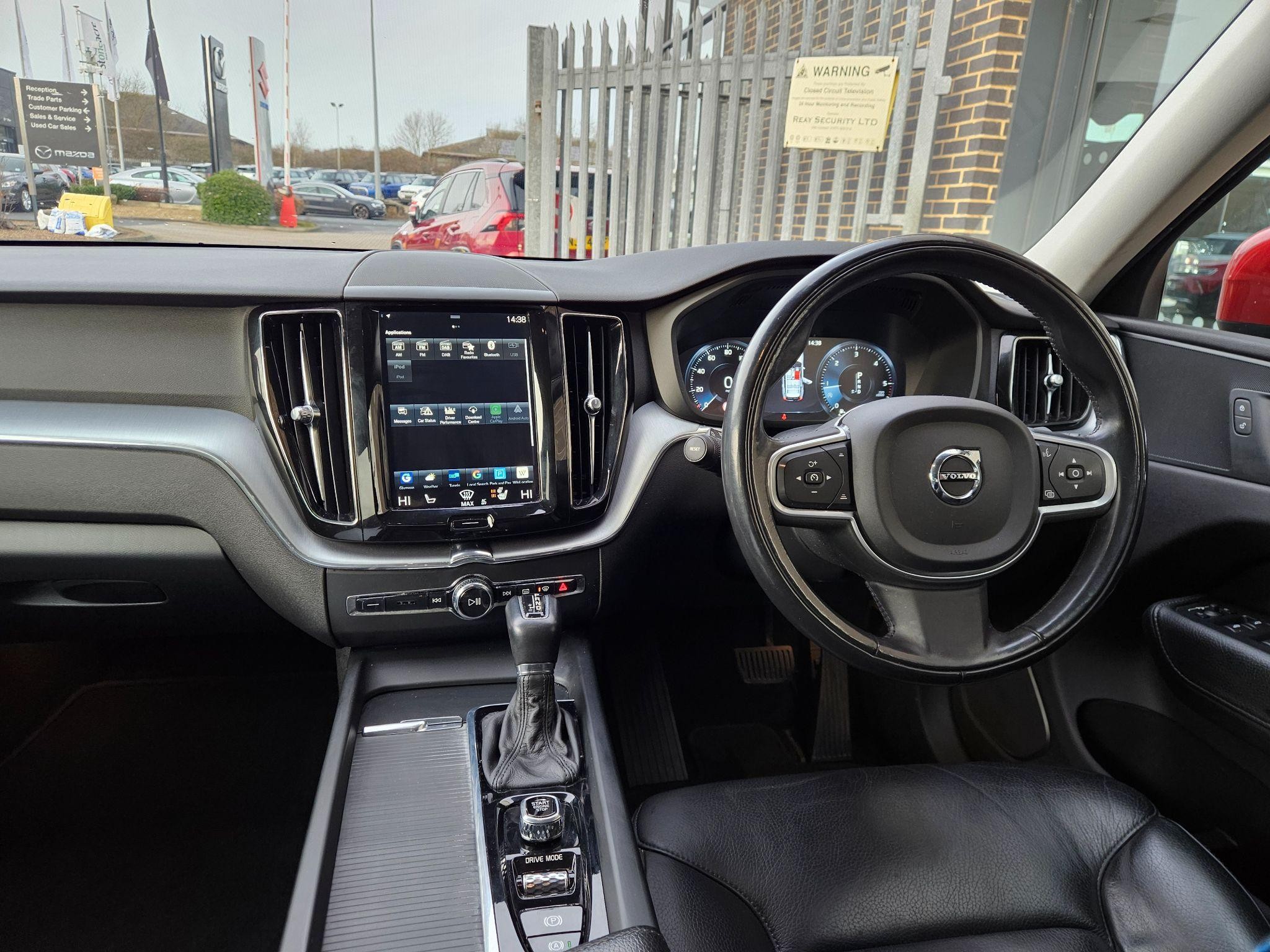 Volvo XC60 Image 12