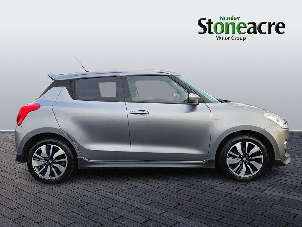 Suzuki Swift Image 2