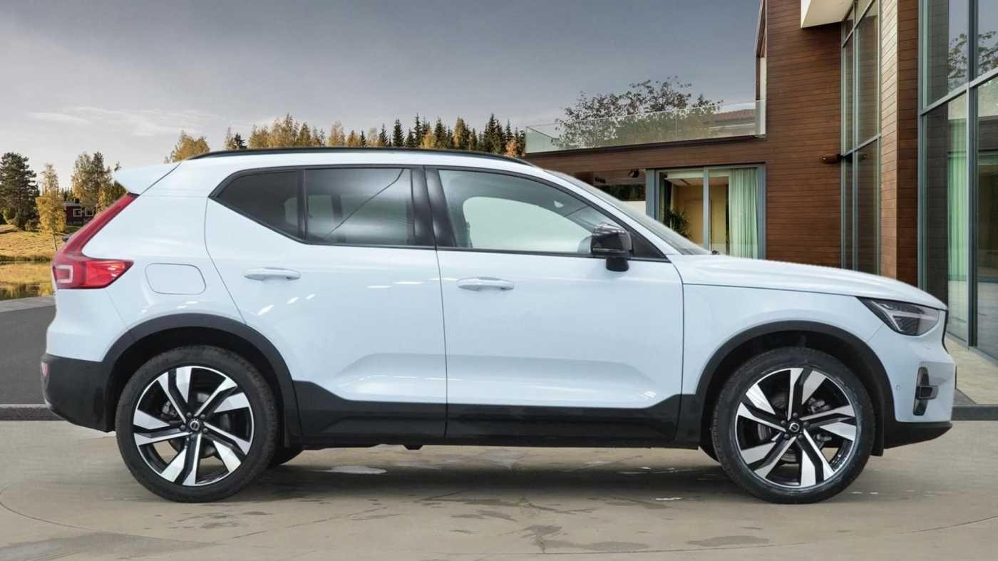 Volvo XC40 Image 2