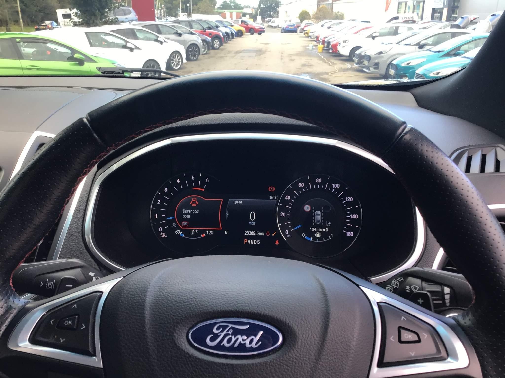 Ford Edge Image 15