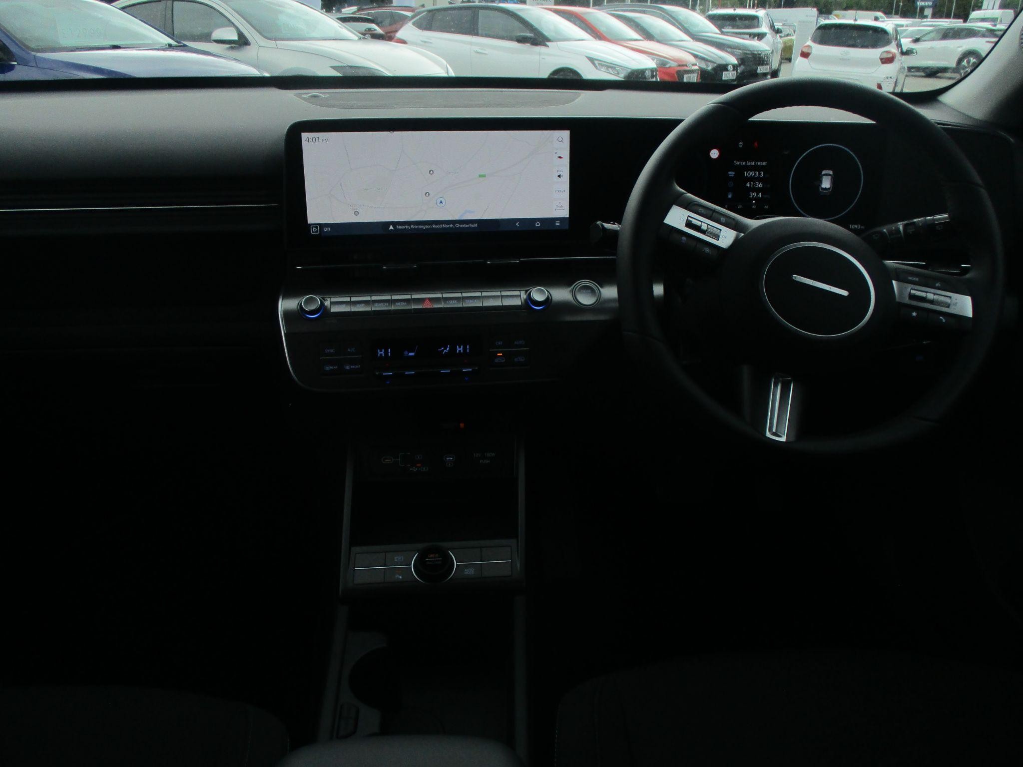 Hyundai KONA Image 12