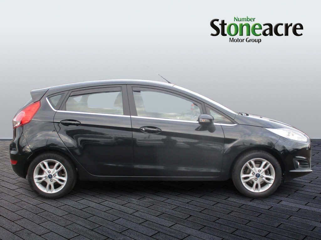 Ford Fiesta Image 2