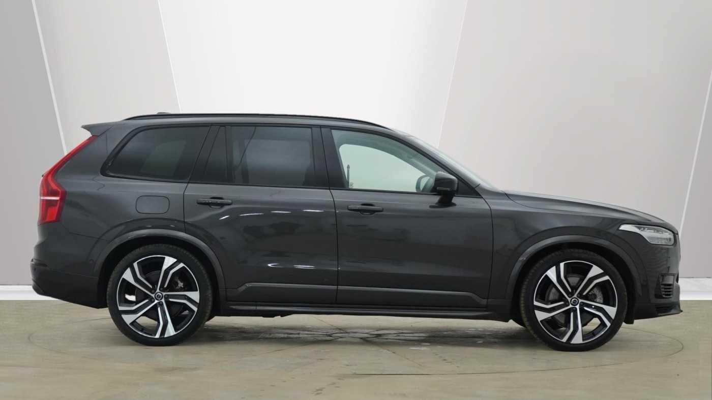 Volvo XC90 Image 2