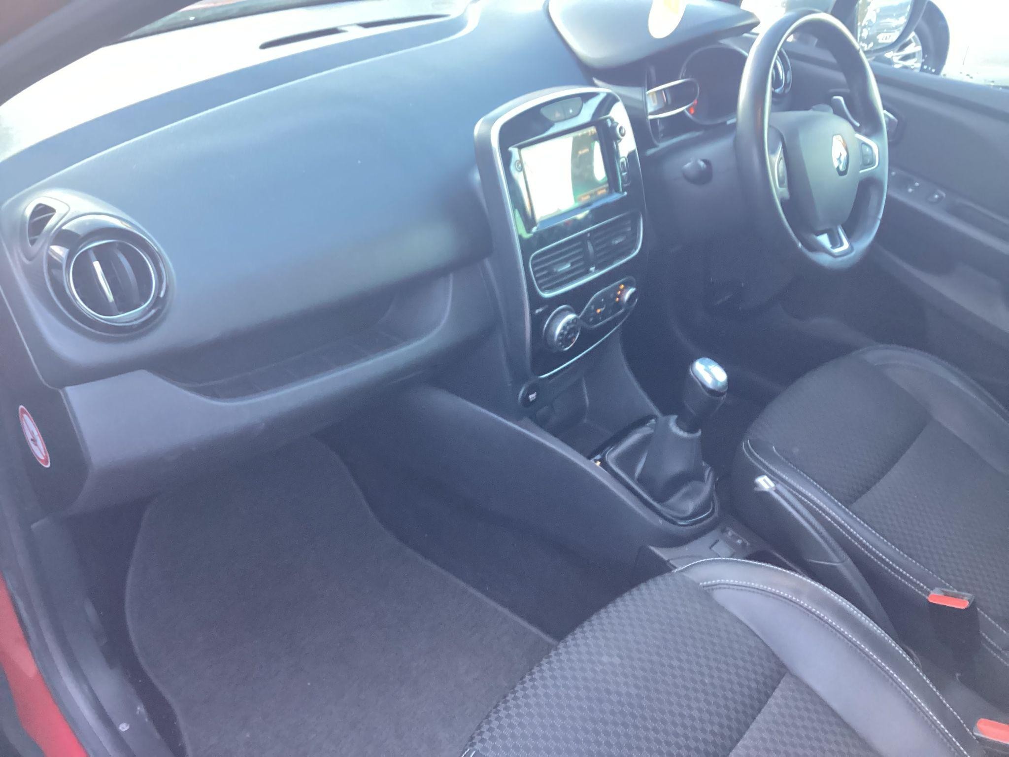 Renault Clio Image 9