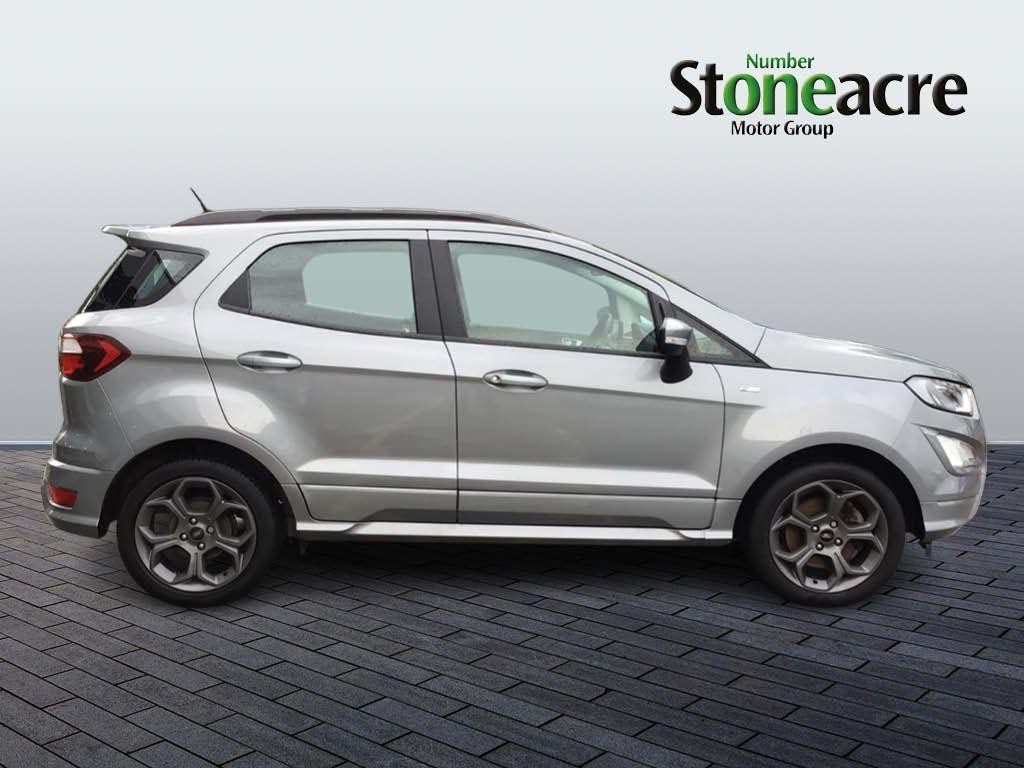 Ford EcoSport Image 2