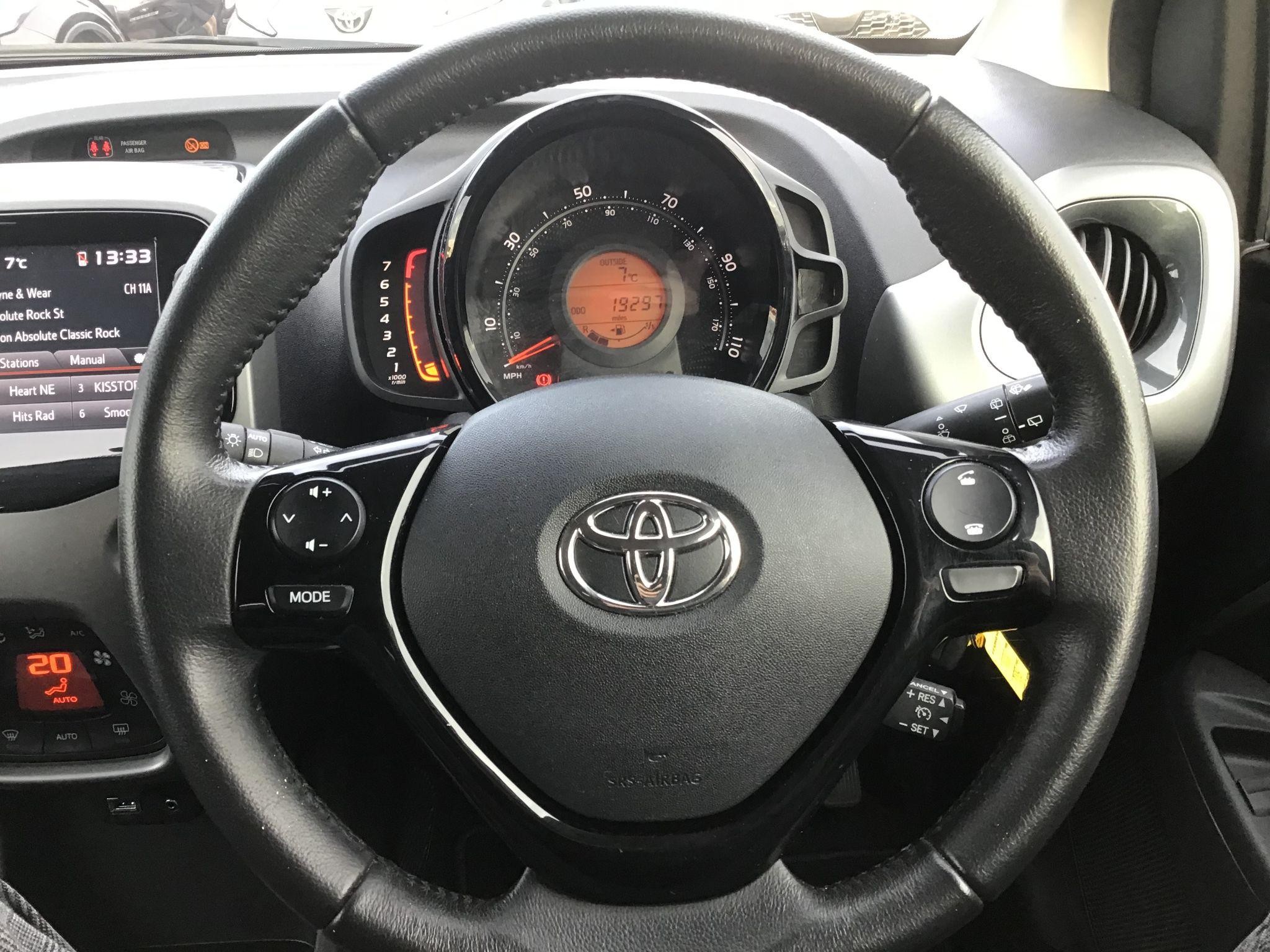 Toyota Aygo Image 17