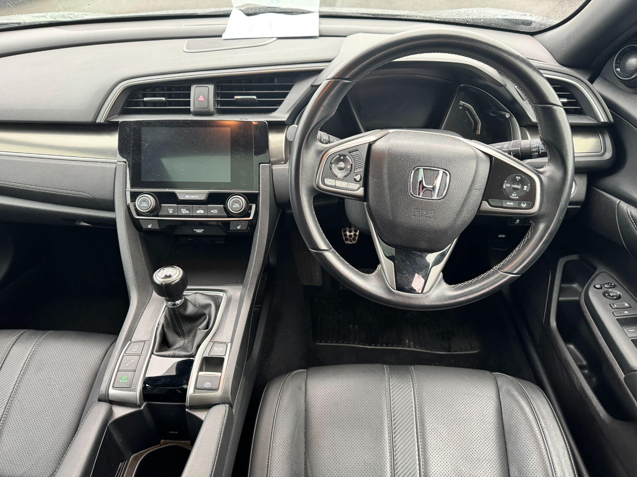 Honda Civic Image 15