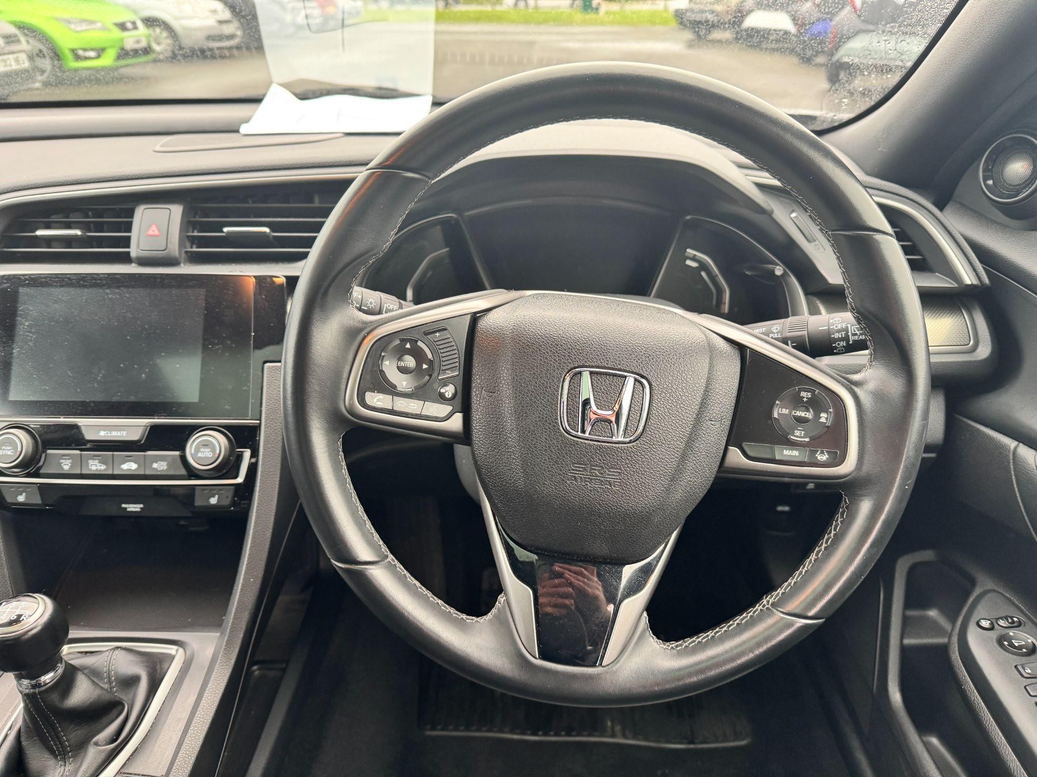 Honda Civic Image 17