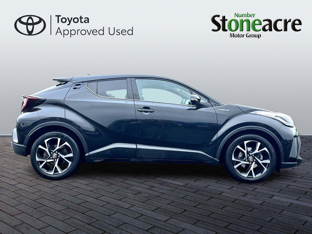 Toyota C-HR Image 4