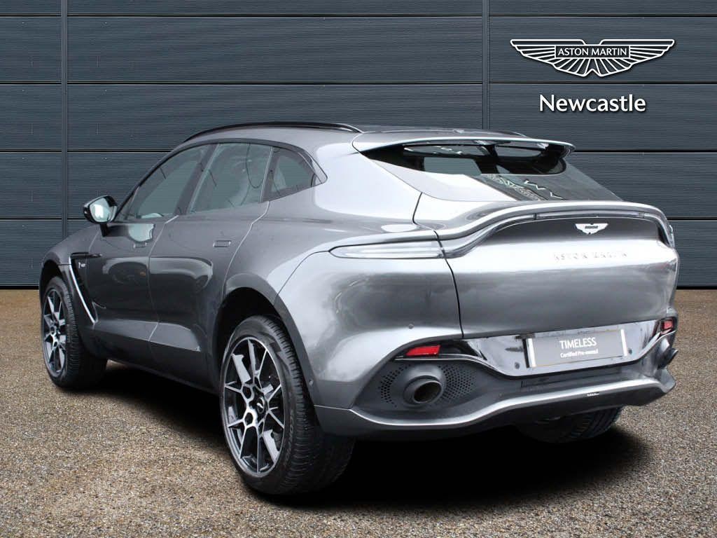 Aston Martin DBX Image 2