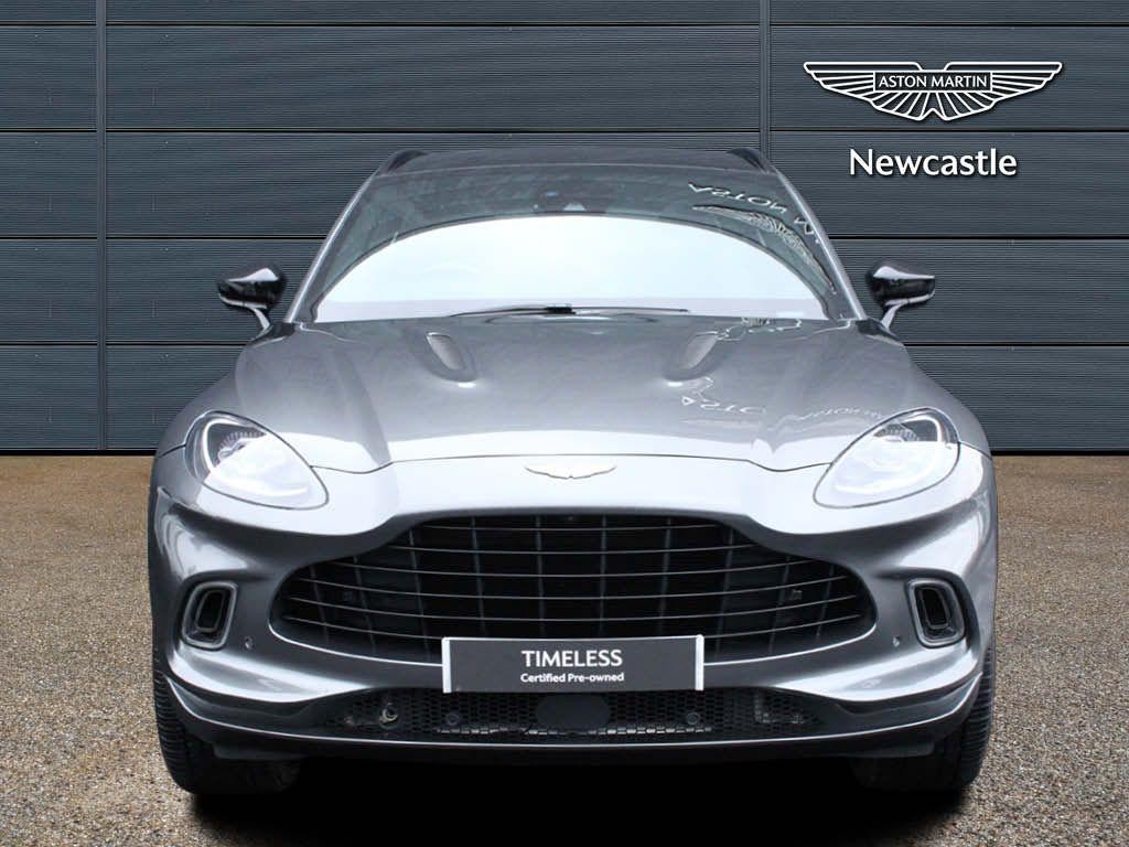 Aston Martin DBX Image 7