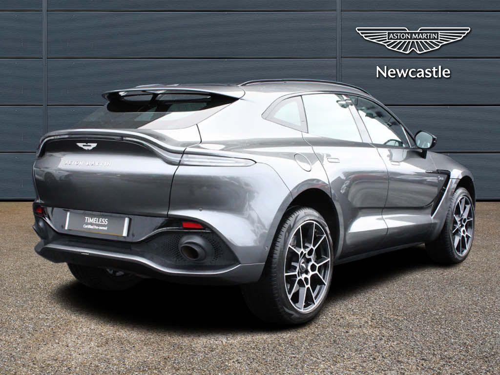 Aston Martin DBX Image 14