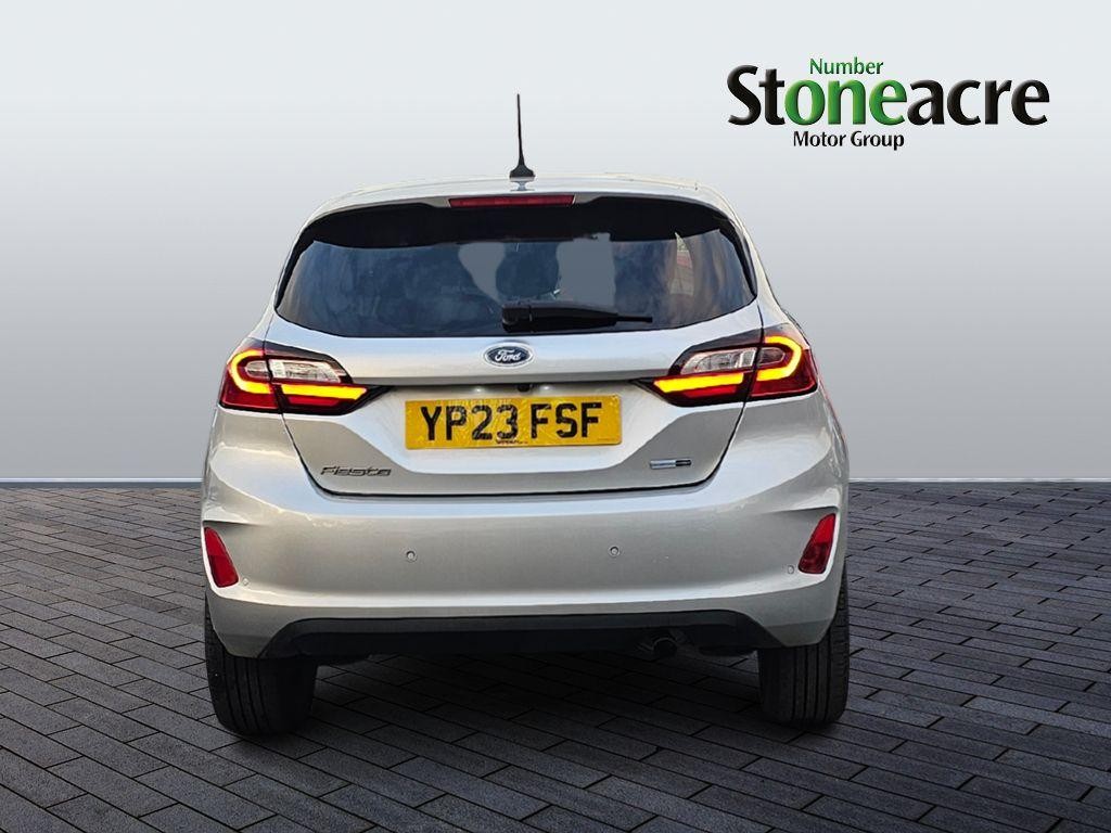 Ford Fiesta Image 4