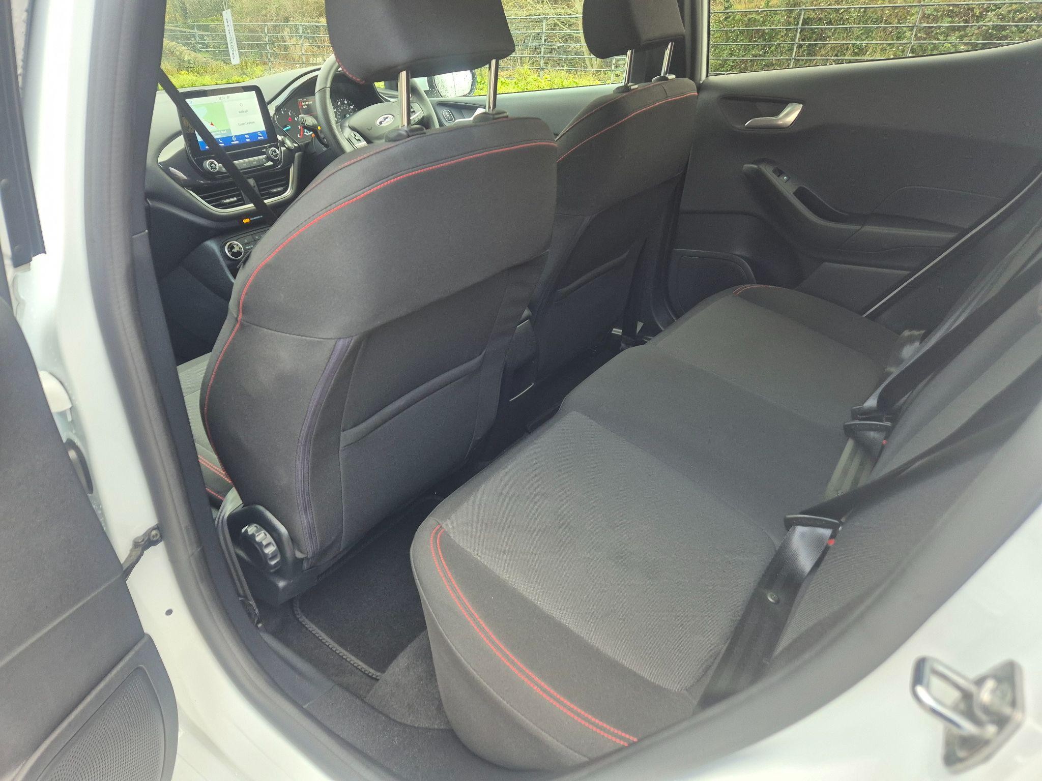 Ford Fiesta Image 19