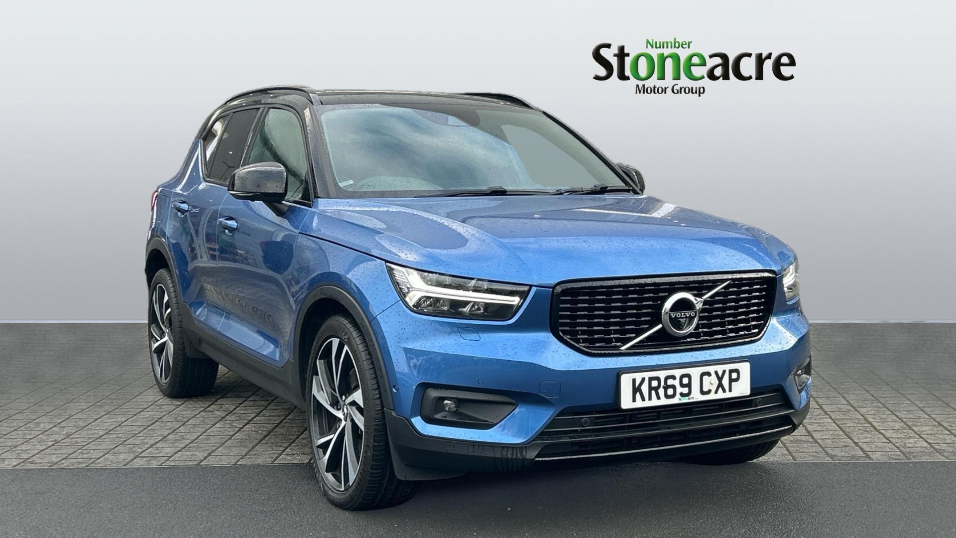 Volvo XC40 Image 1