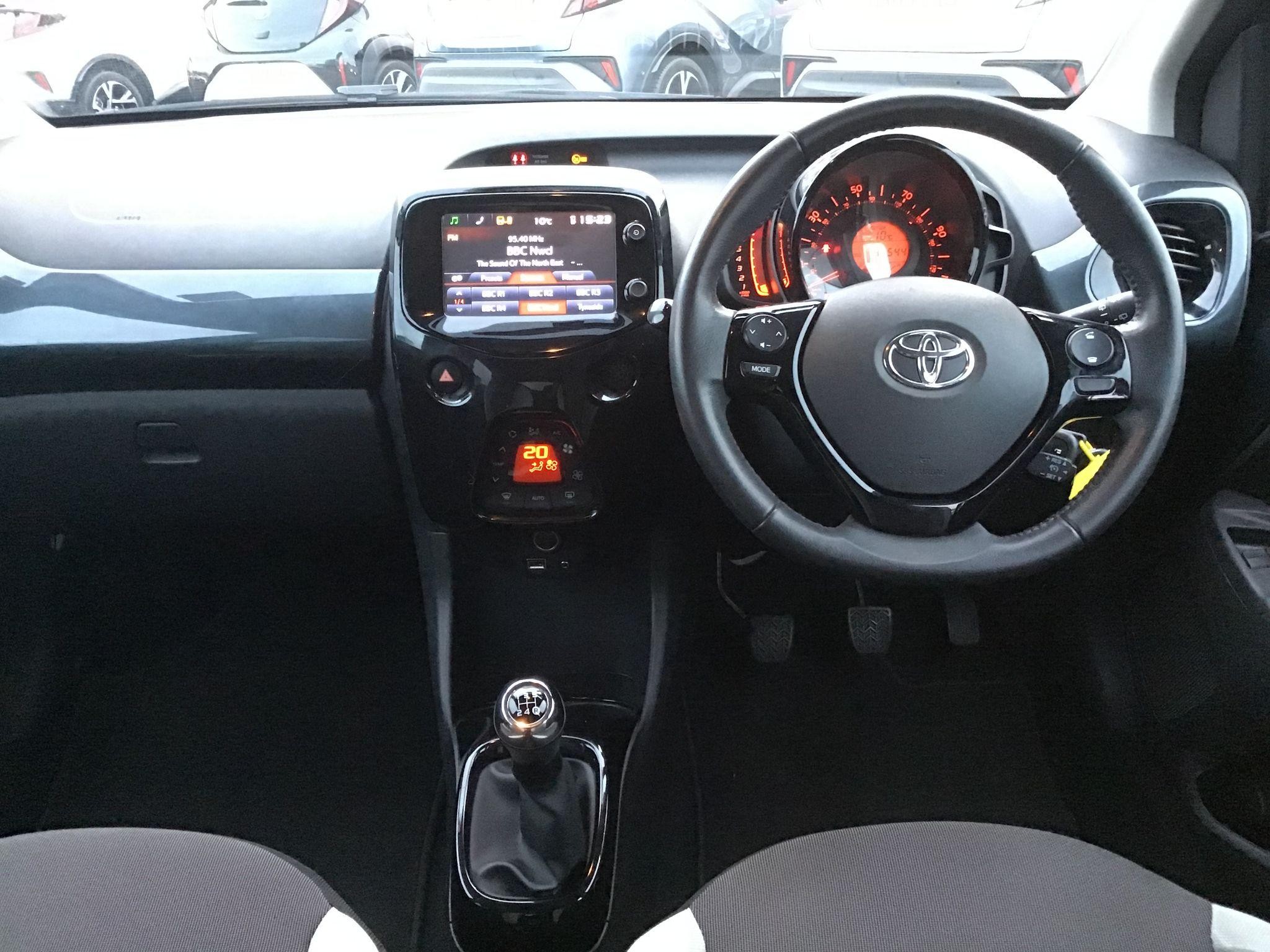 Toyota Aygo Image 14