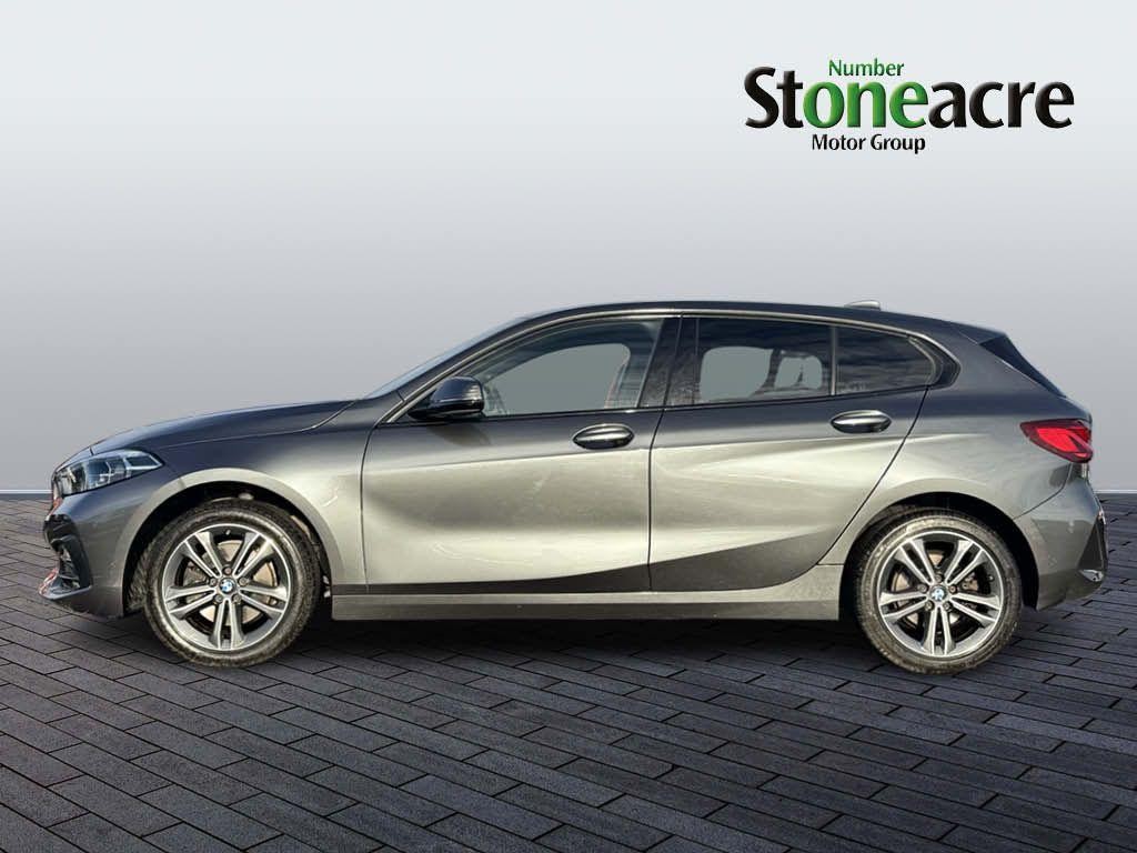 BMW 1 Series Image 6