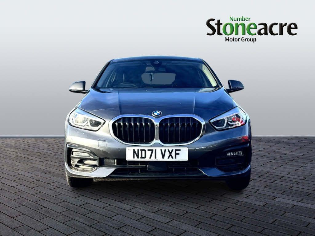 BMW 1 Series Image 8