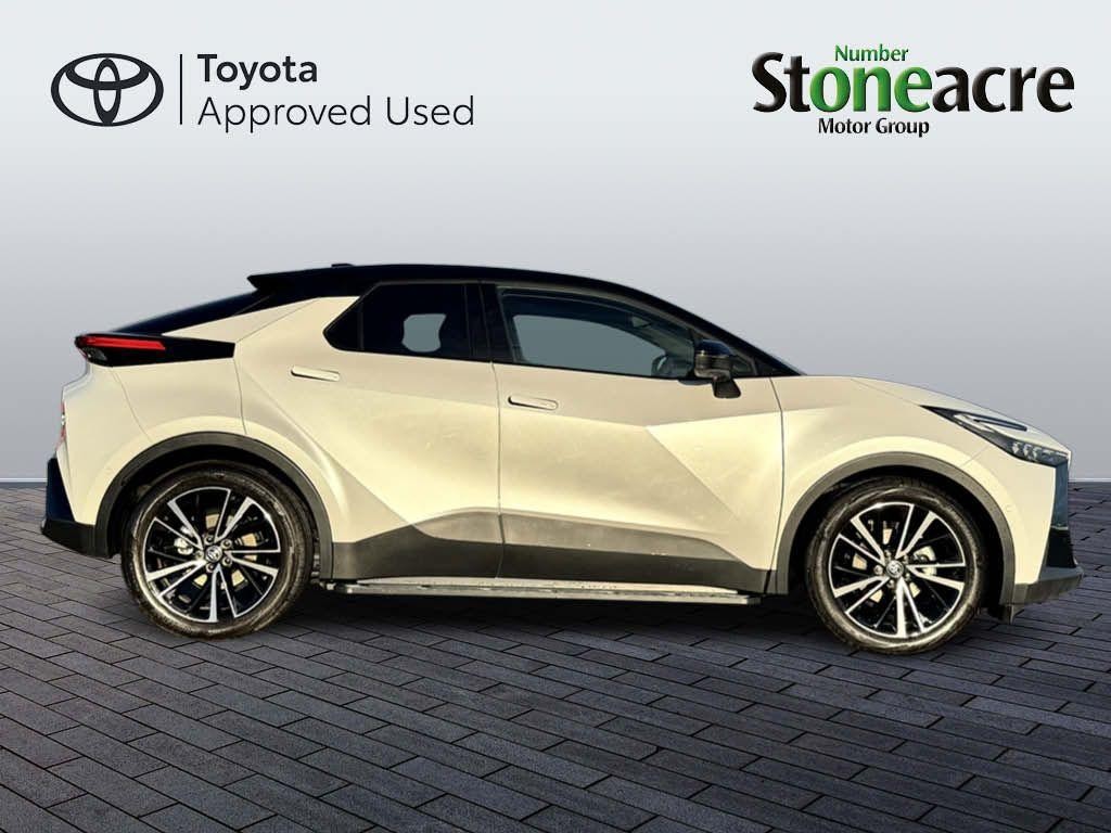 Toyota C-HR Image 4