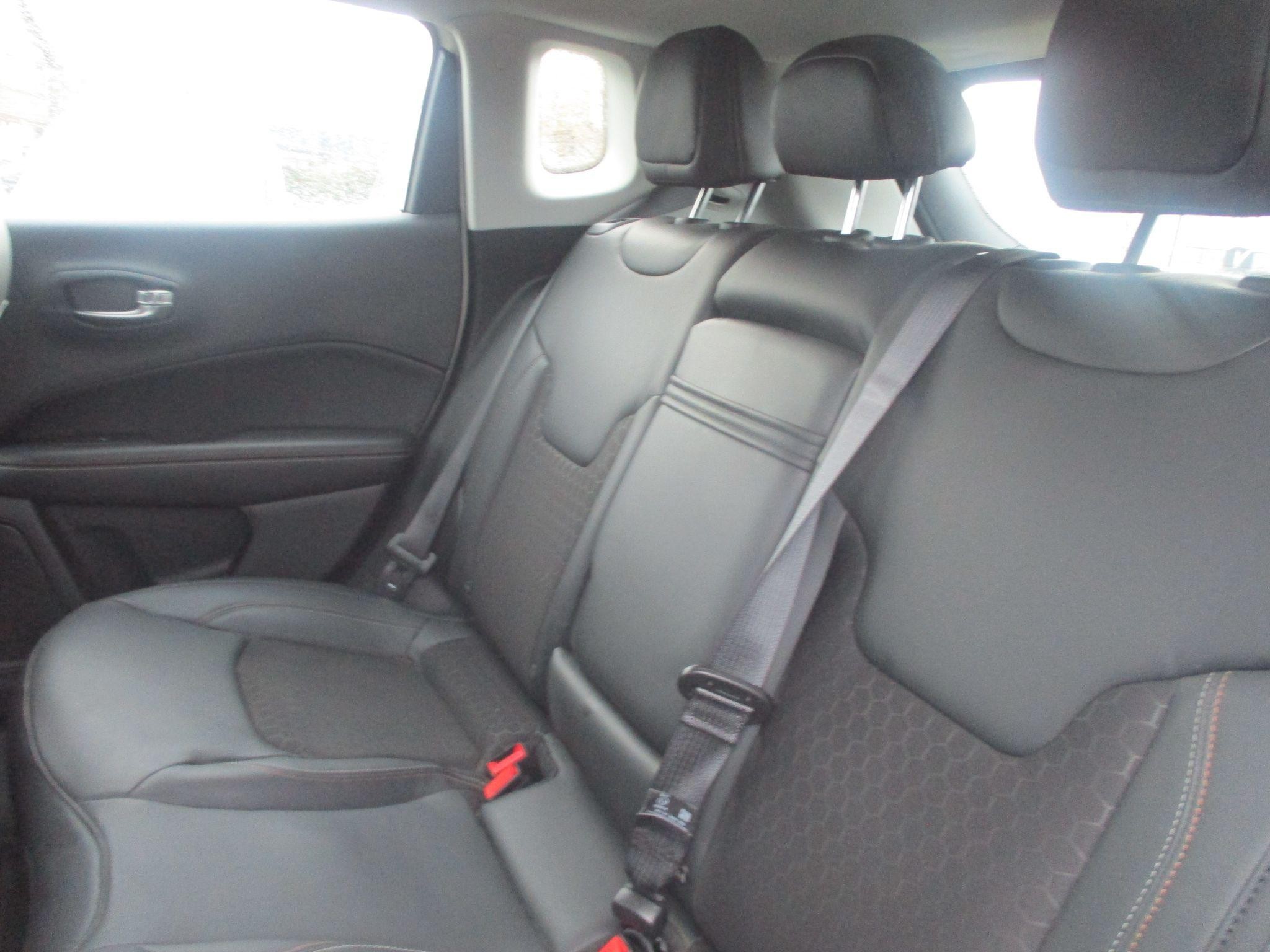 Jeep Compass Image 19