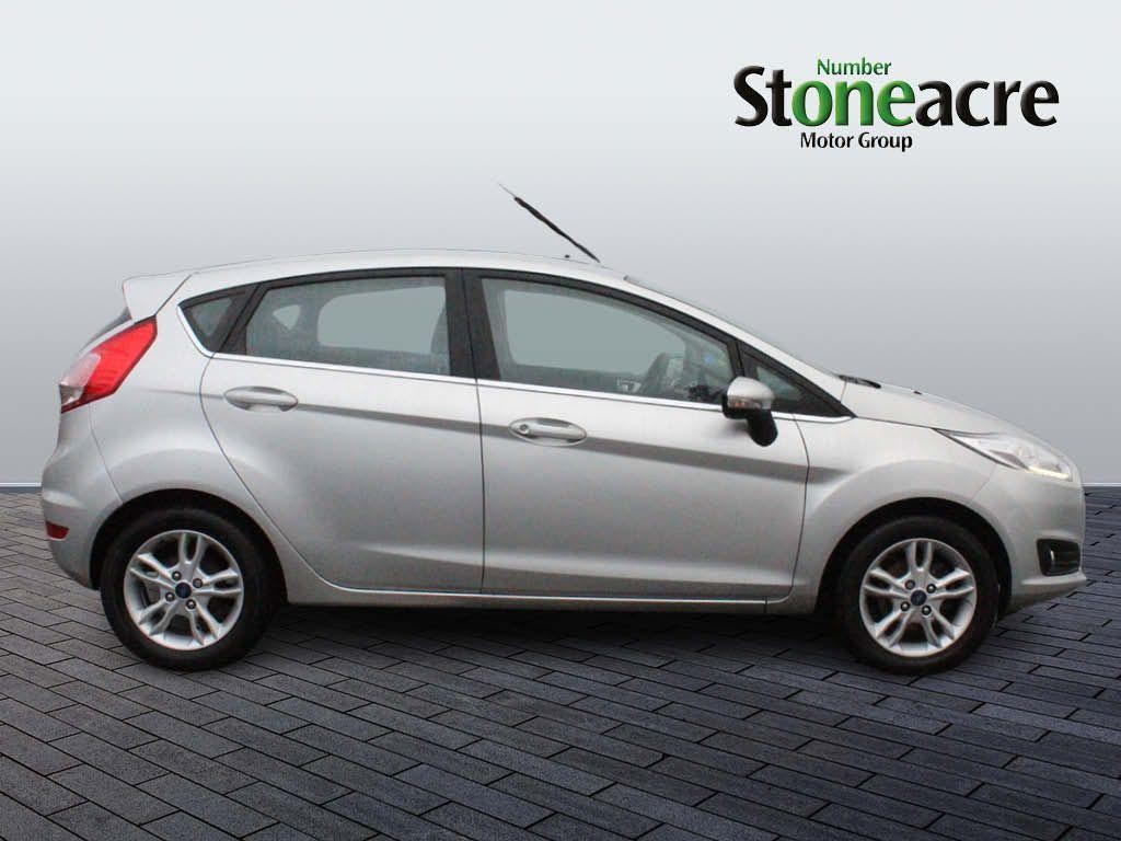 Ford Fiesta Image 2