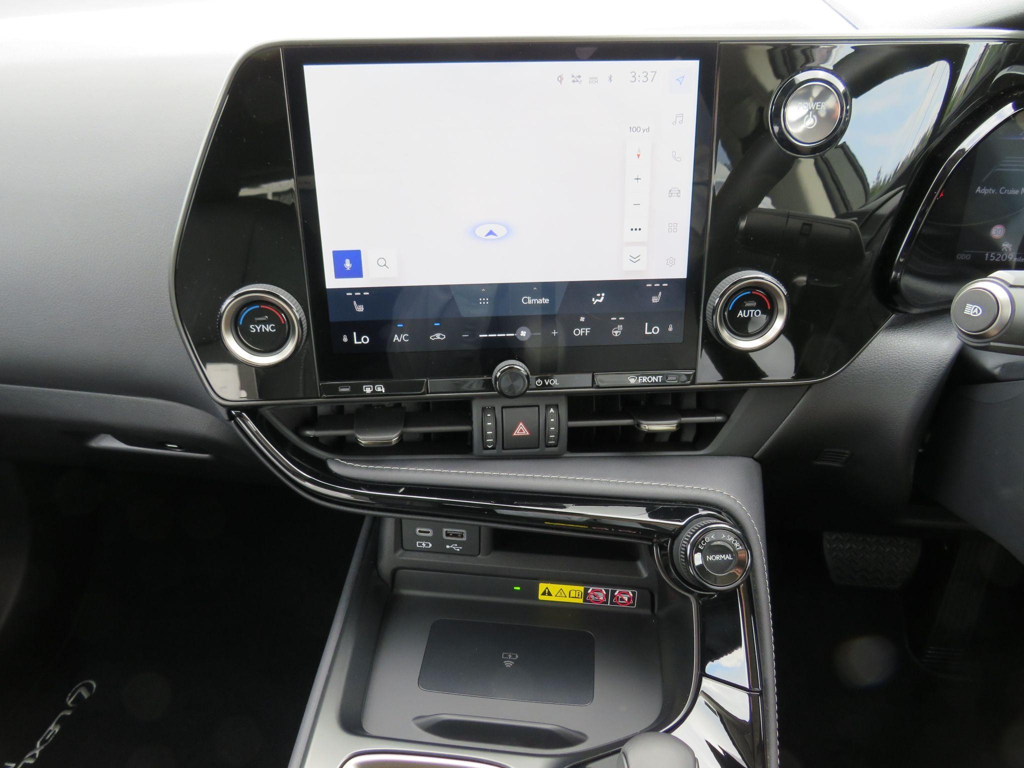 Lexus NX Self-Charging Hybrid Image 17