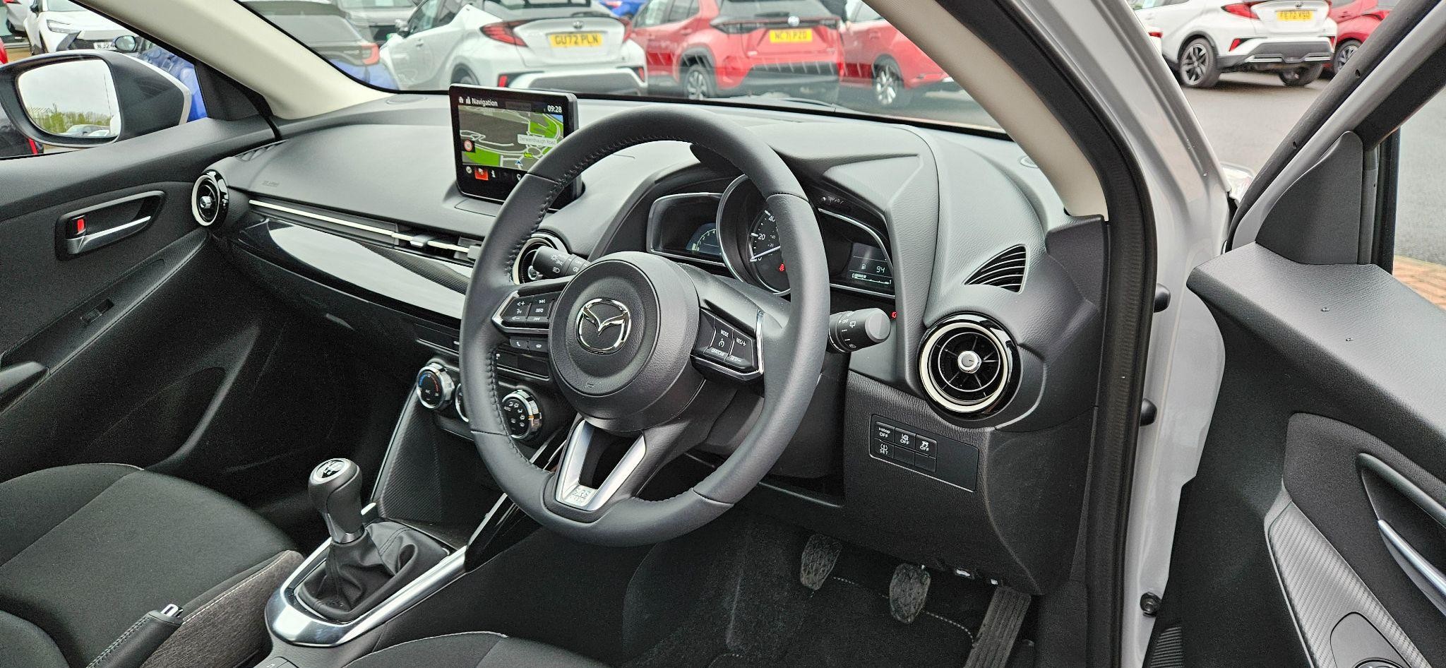 Mazda2 Image 11