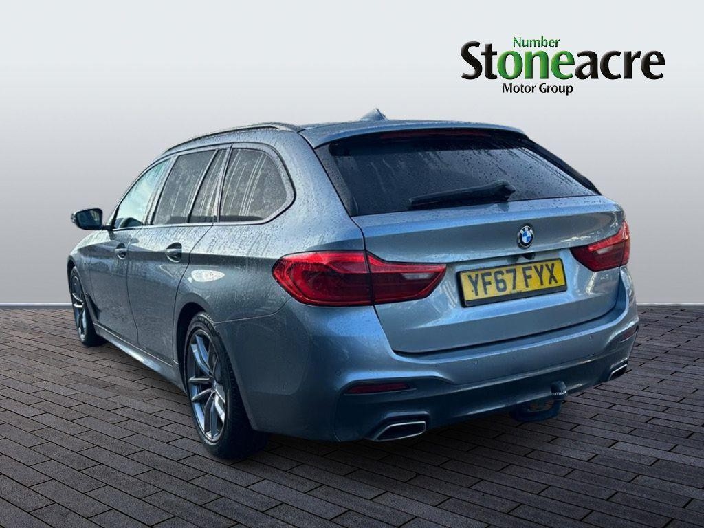 BMW 5 Series Image 5