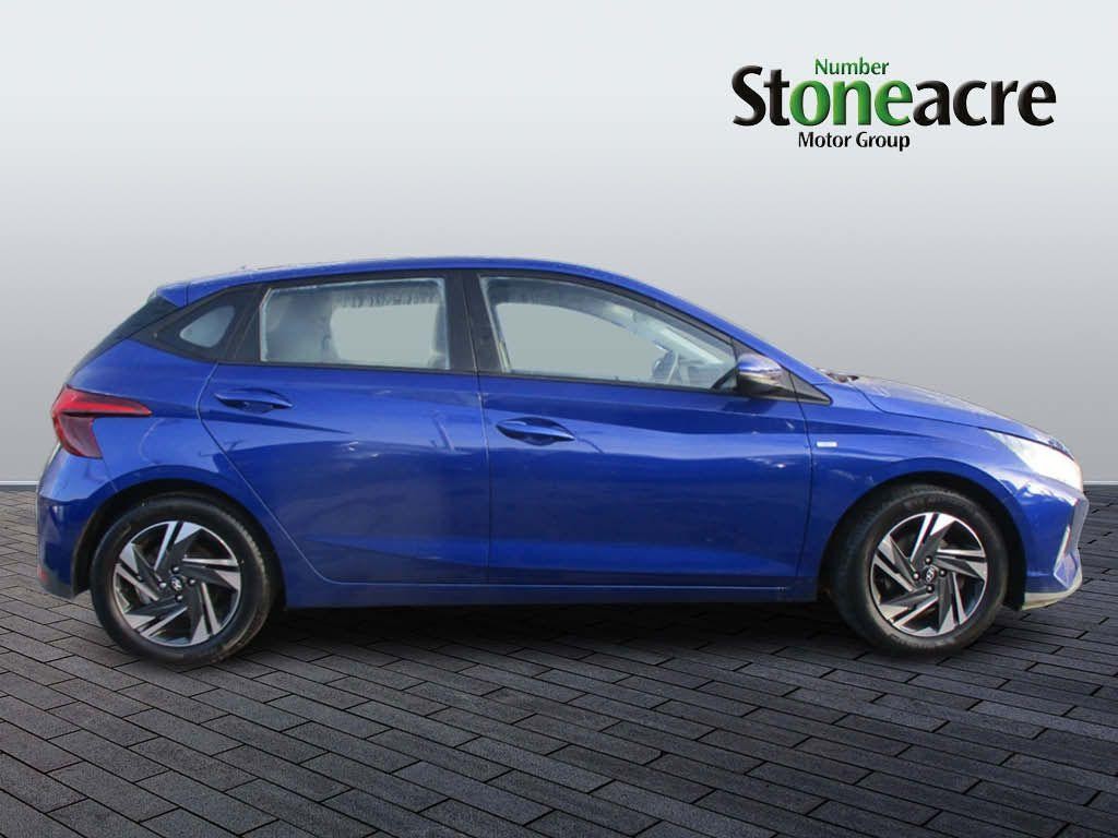 Hyundai i20 Image 2